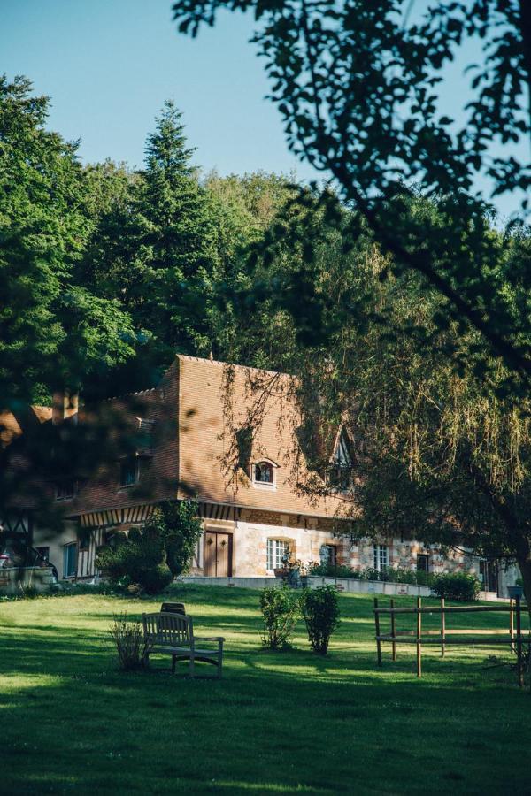 Hotel Le prieuré des fontaines Les Preaux Exterior foto